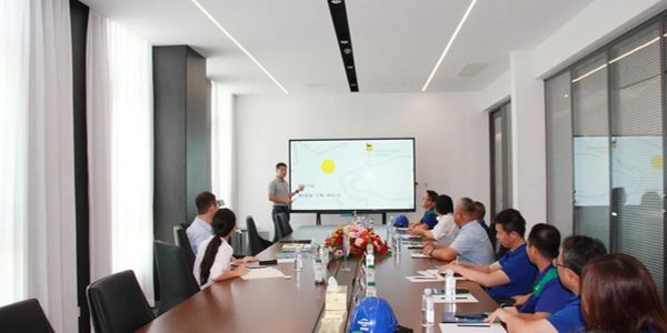 埃尼润滑油培训会.jpg 引爆市场就要大单品,6个动作来落地